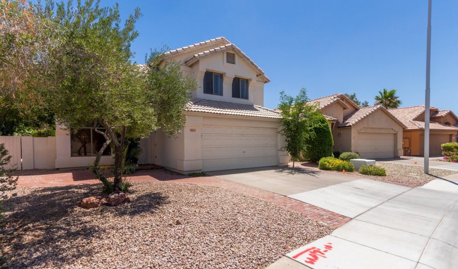 3821 W BARCELONA Dr, Chandler, AZ 85226 - 3 Beds, 3 Bath