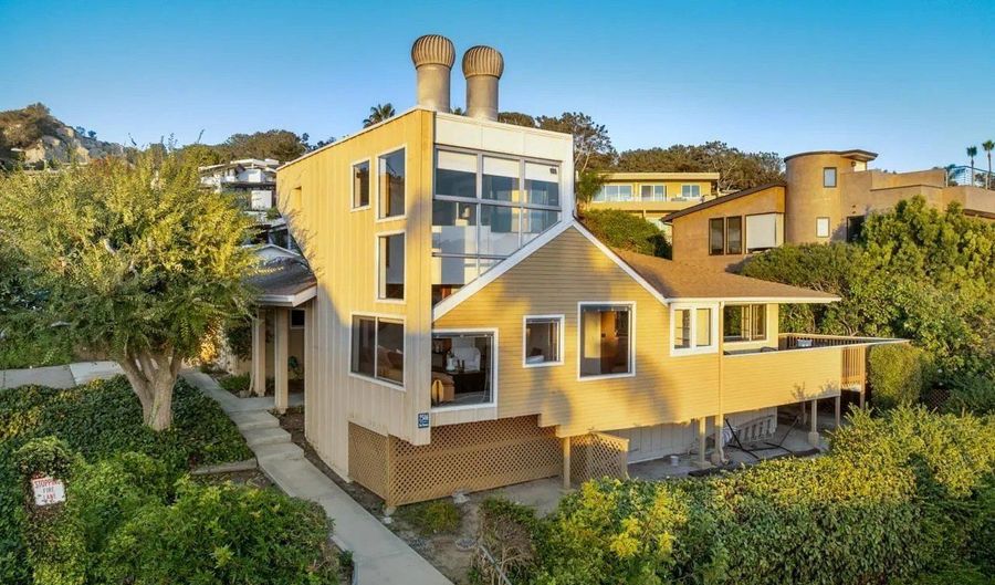 2506 Via Merano, Del Mar, CA 92014 - 2 Beds, 3 Bath