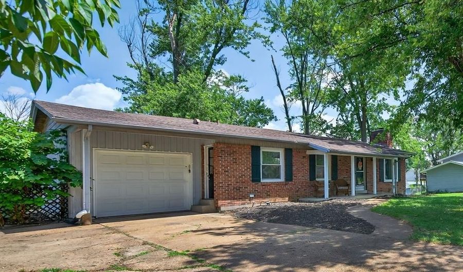 234 St Marys Dr, Ballwin, MO 63021 - 3 Beds, 2 Bath