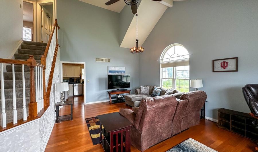 323 Woodfield Dr, Batesville, IN 47006 - 3 Beds, 3 Bath