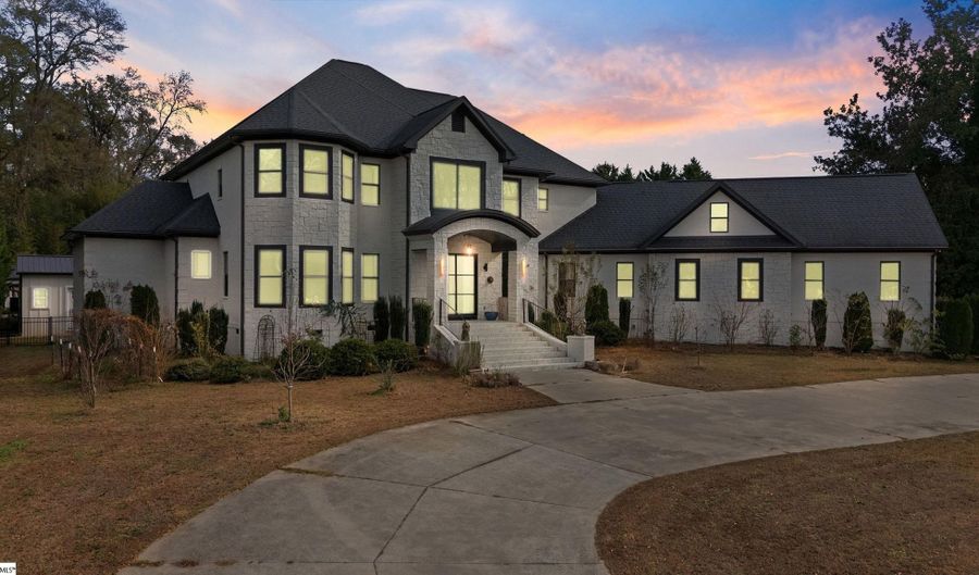 608 Brown Ave, Belton, SC 29627 - 5 Beds, 8 Bath