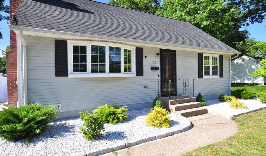 65 Council Ring Dr, Bristol, CT 06010 - 4 Beds, 2 Bath