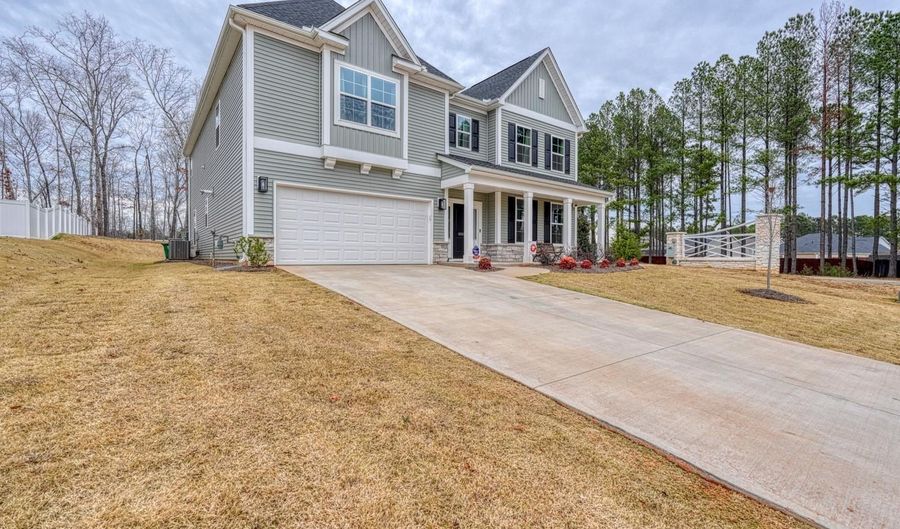 4002 Hometown Way, Boiling Springs, SC 29316 - 5 Beds, 3 Bath