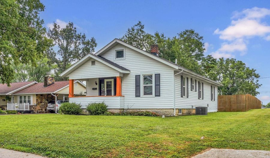 308 18th St, Bedford, IN 47421 - 3 Beds, 1 Bath