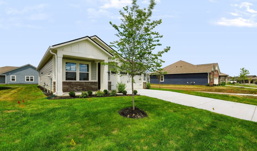 5361 Foxley Park Ln, Avon, IN 46123 - 2 Beds, 2 Bath