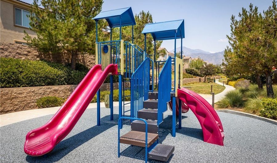 33853 Cansler Way, Yucaipa, CA 92399 - 3 Beds, 3 Bath