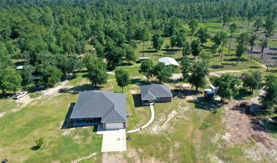 6249 Highway 4, Baker, FL 32531 - 5 Beds, 3 Bath