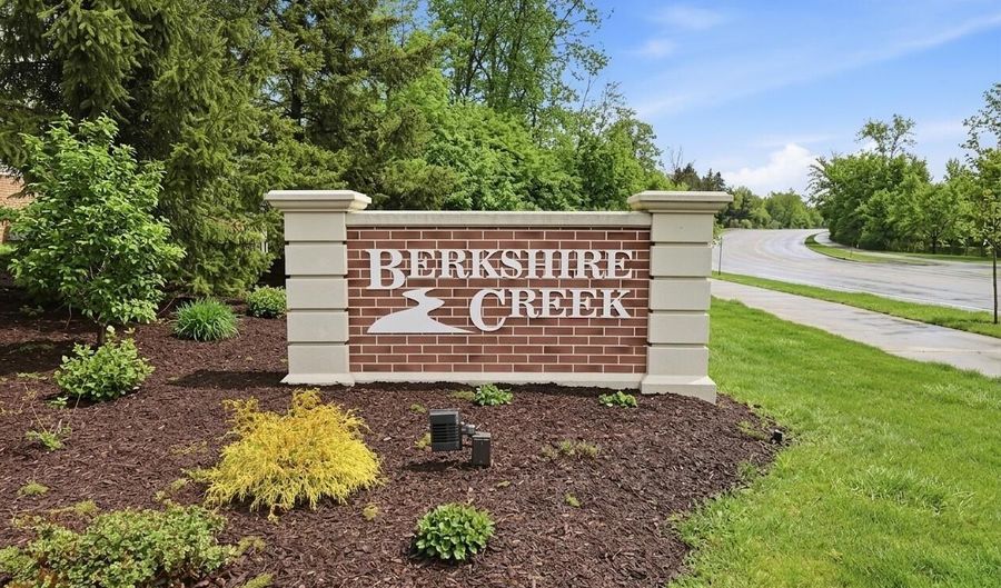 3201 Asher Rd, Ann Arbor, MI 48104 - 2 Beds, 3 Bath