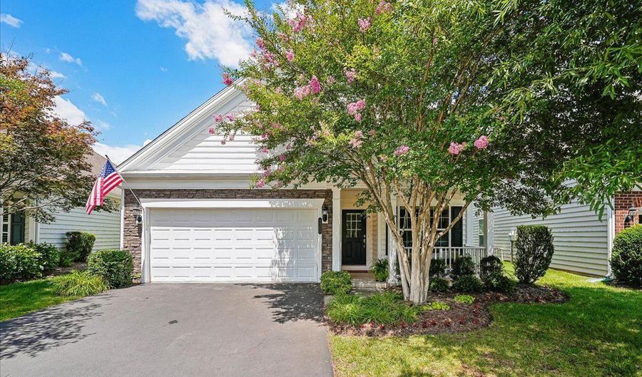 44256 PANTHER RIDGE Dr, Ashburn, VA 20147 - 3 Beds, 3 Bath