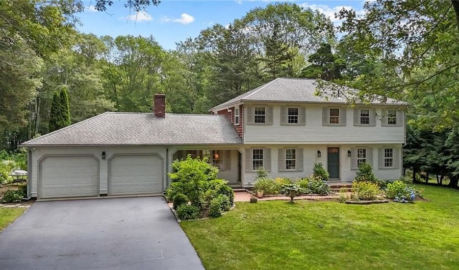 30 Stone Ridge Dr, East Greenwich, RI 02818 - 4 Beds, 3 Bath