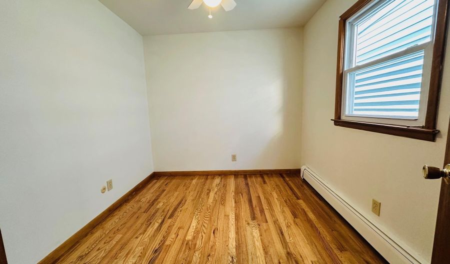 126 W 25TH St 2, Bayonne, NJ 07002 - 3 Beds, 1 Bath