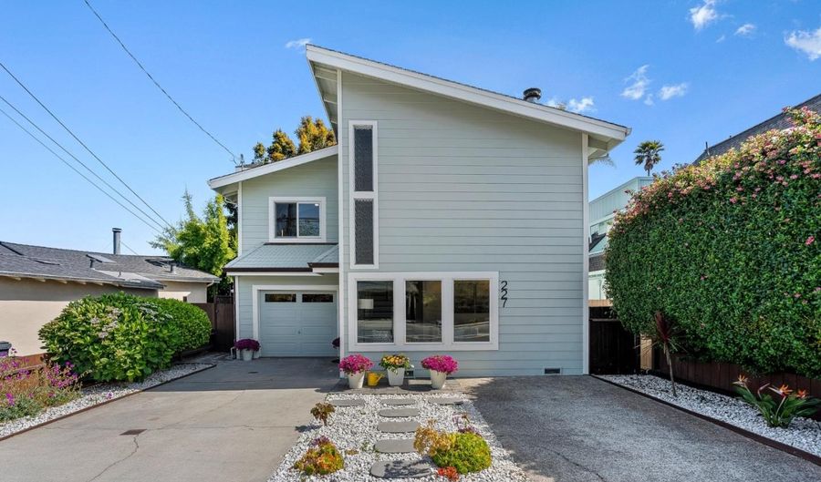 227 Center Ave, Aptos, CA 95003 - 3 Beds, 3 Bath