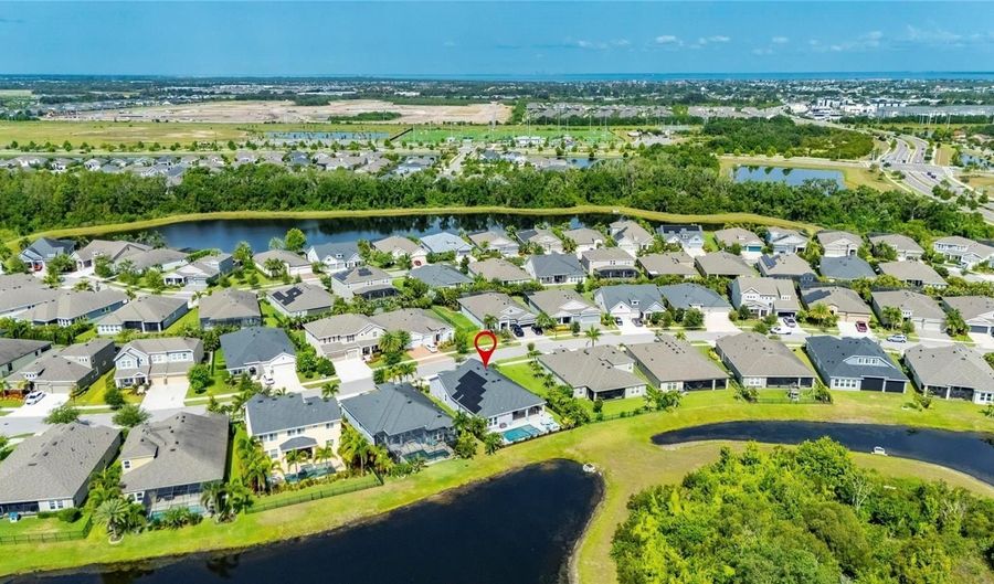 7322 PARADISO Dr, Apollo Beach, FL 33572 - 4 Beds, 3 Bath
