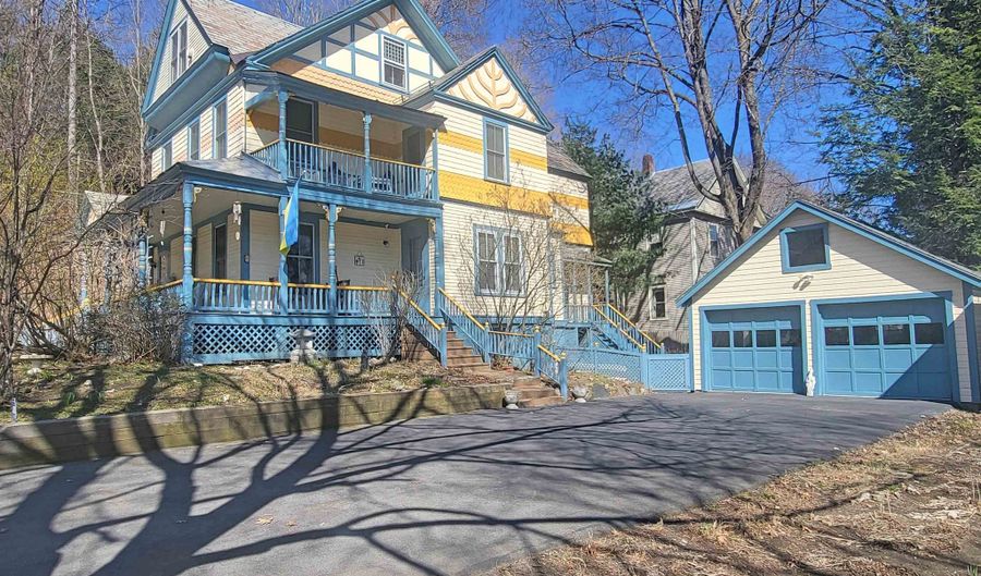 21 Howard St, Brattleboro, VT 05301 - 3 Beds, 3 Bath