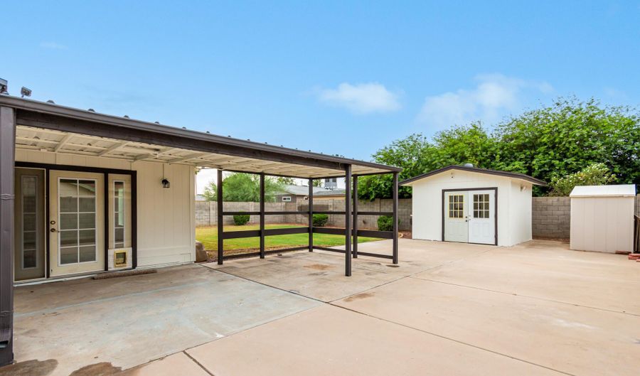 518 N PEPPERWOOD Ct, Chandler, AZ 85226 - 3 Beds, 2 Bath