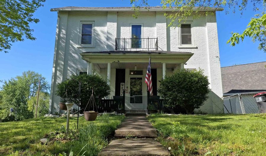 500 E Summit St, Attica, IN 47918 - 3 Beds, 2 Bath