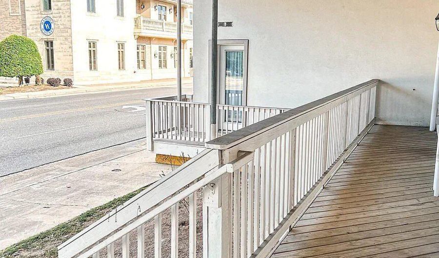 902 Howard Ave 7, Biloxi, MS 39530 - 2 Beds, 1 Bath