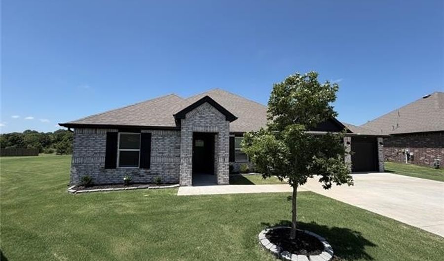 1507 Bluestem Dr, Bartlesville, OK 74006 - 4 Beds, 2 Bath