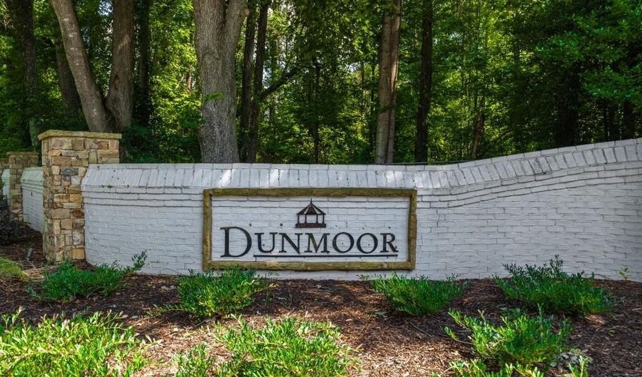 10650 Centennial Dr, Alpharetta, GA 30022 - 7 Beds, 5 Bath