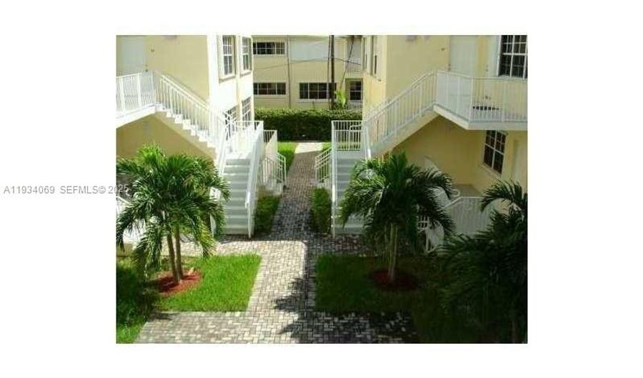 9725 Bay Harbor Ter 22, Bay Harbor Islands, FL 33154 - 2 Beds, 2 Bath