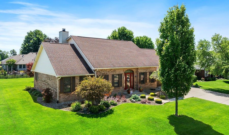 866 Westgate Dr, Anderson, IN 46012 - 3 Beds, 3 Bath