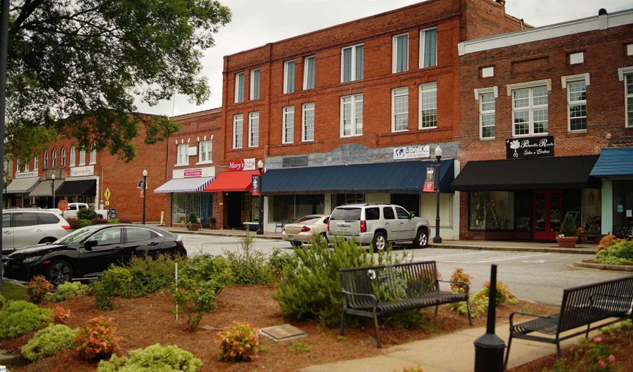 222 City Sq, Belton, SC 29627 - 0 Beds, 0 Bath