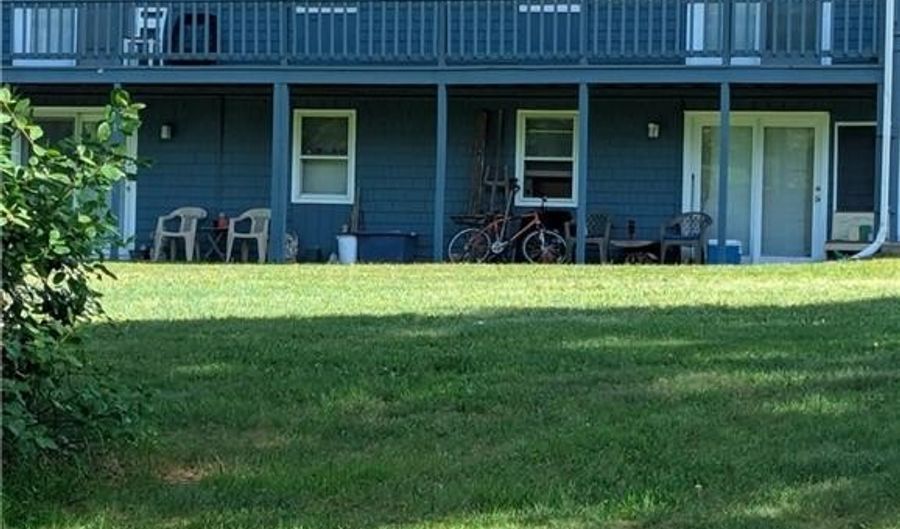 35 Gadoury Ave 18, Coventry, RI 02816 - 2 Beds, 1 Bath