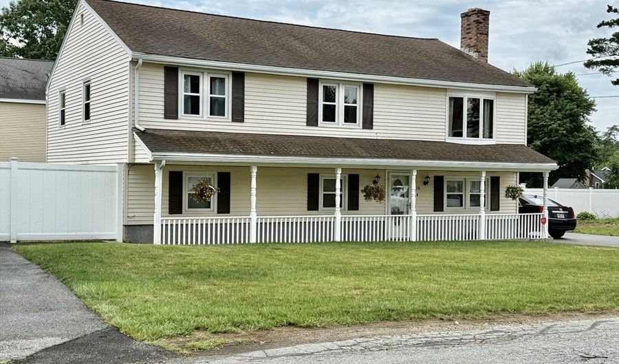 10 Sheridan St Top, Billerica, MA 01821 - 2 Beds, 1 Bath