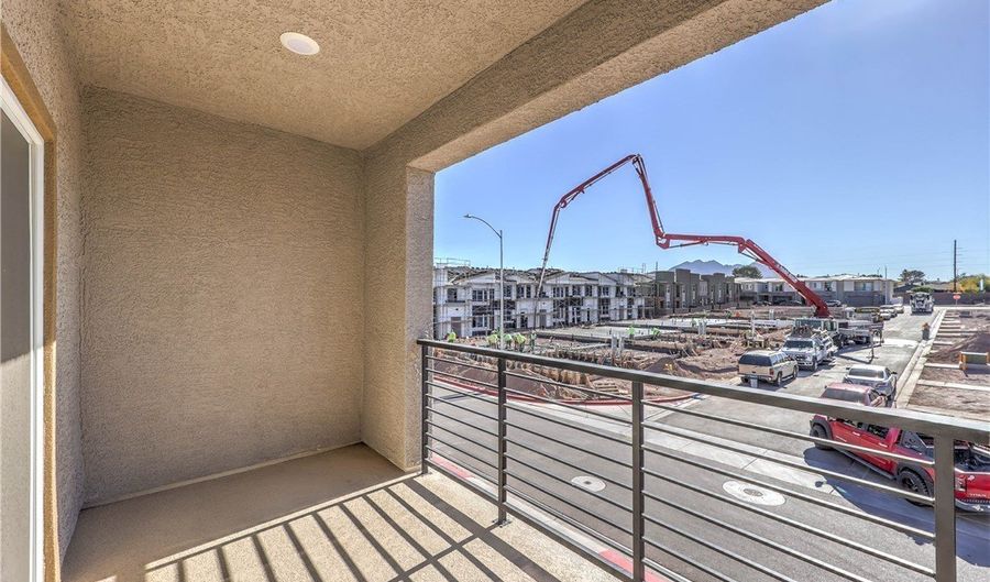 268 Walsh Peak Ave, Henderson, NV 89015 - 2 Beds, 3 Bath