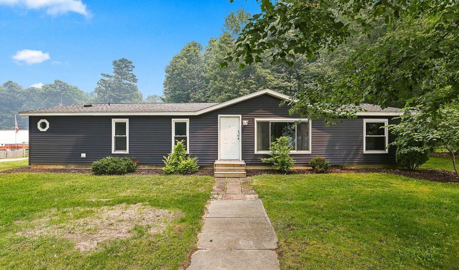 2683 111th Ave, Allegan, MI 49010 - 3 Beds, 2 Bath