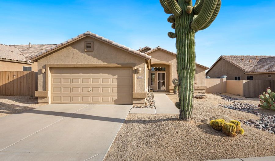 5045 E DUANE Ln, Cave Creek, AZ 85331 - 3 Beds, 2 Bath