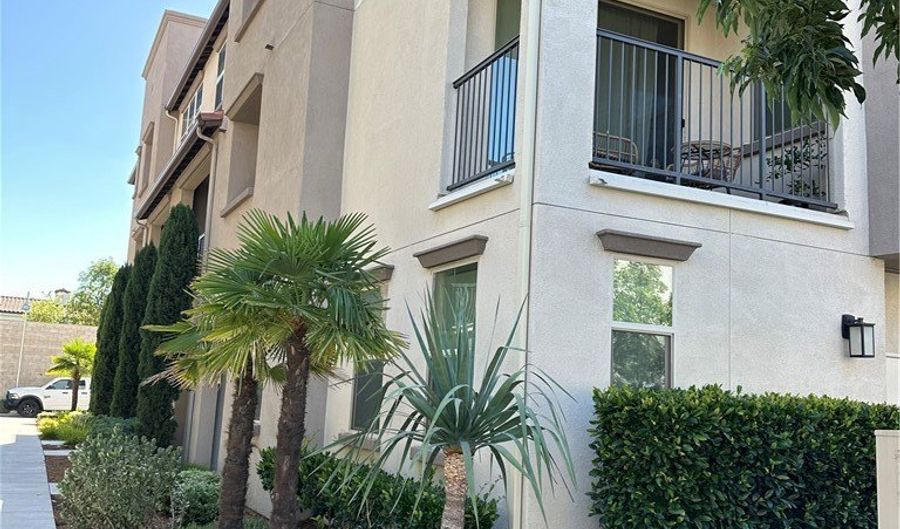 603 S Motif St, Anaheim, CA 92805 - 4 Beds, 4 Bath