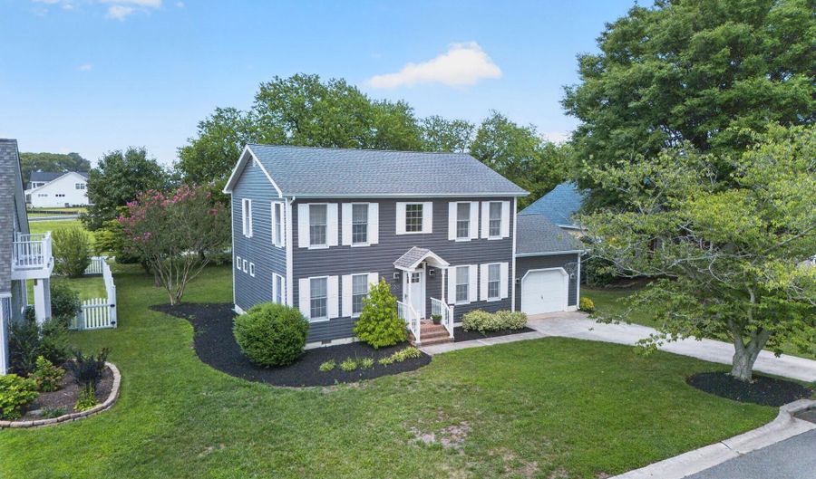 20 BAY BREEZE Dr, Lewes, DE 19958 - 3 Beds, 3 Bath