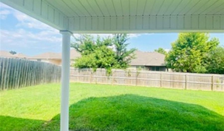 204 Legacy Dr, Barling, AR 72923 - 3 Beds, 2 Bath