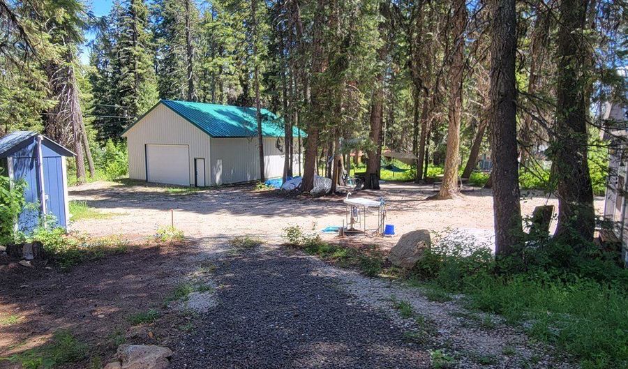 579 Noland Rd, Cascade, ID 83611 - 2 Beds, 2 Bath