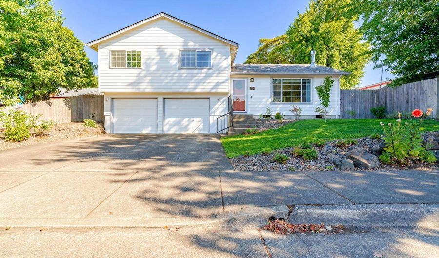 165 25th Ave SE, Albany, OR 97322 - 3 Beds, 2 Bath