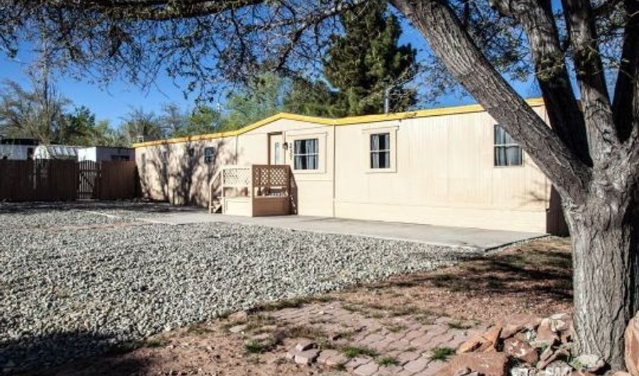 237 Aero, Page, AZ 86040 - 2 Beds, 1 Bath