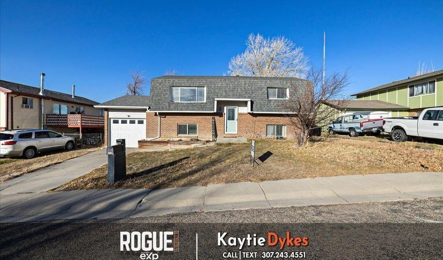2230 E 16th St, Casper, WY 82609 - 4 Beds, 2 Bath