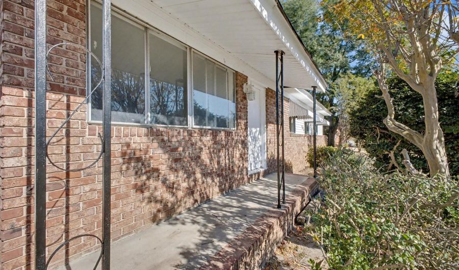 2709 Lumpkin Rd, Augusta, GA 30906 - 4 Beds, 2 Bath