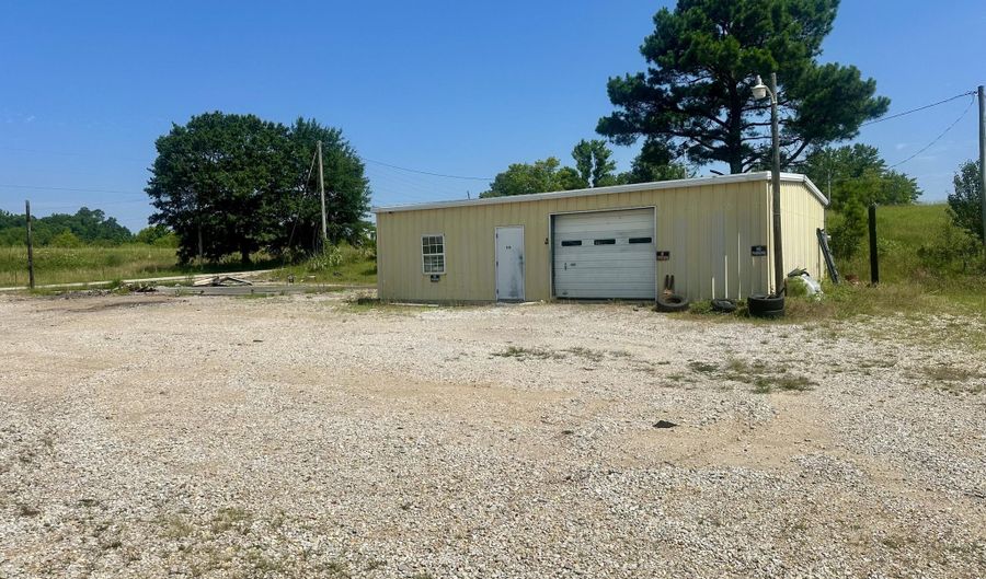 816 W Chambers, Booneville, MS 38829 - 0 Beds, 0 Bath