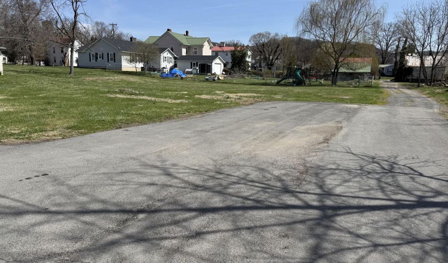 141 Clay St, Alderson, WV 24910 - 0 Beds, 1 Bath