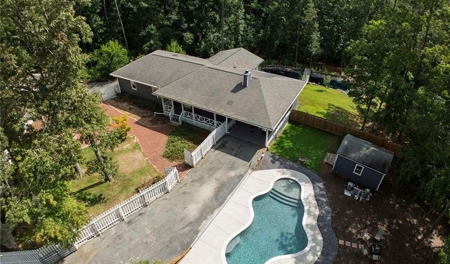 514 Olivia Ln, Ball Ground, GA 30107 - 3 Beds, 3 Bath