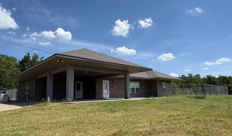 2414 Westside Rd, McAlester, OK 74501 - 3 Beds, 2 Bath