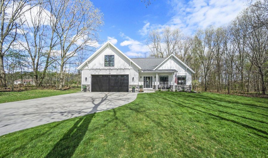 1709 Westview Dr, Allegan, MI 49010 - 3 Beds, 3 Bath