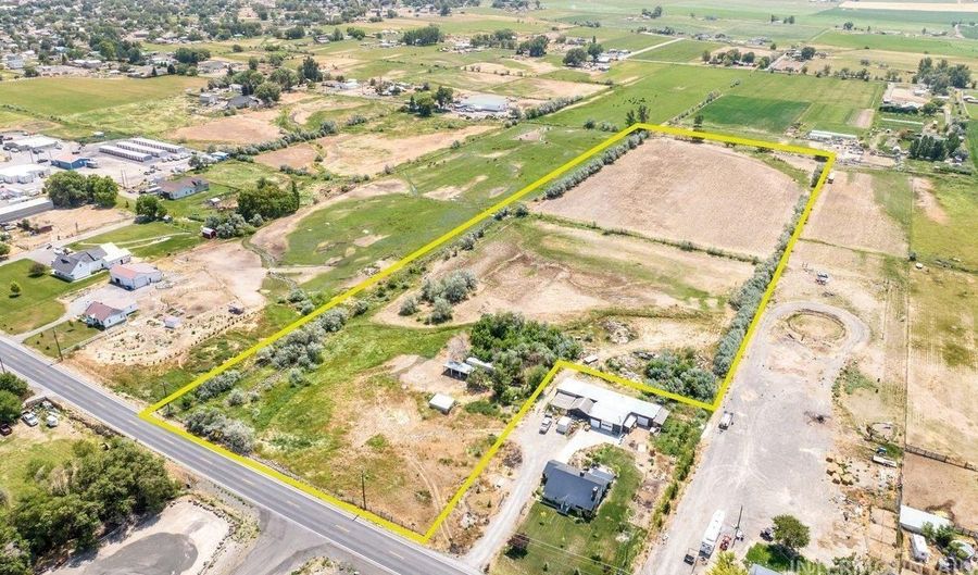 20039 Highway 30, Buhl, ID 83316 - 0 Beds, 0 Bath