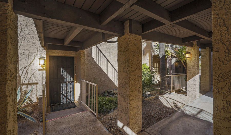 7402 E CAREFREE Dr 209, Carefree, AZ 85377 - 2 Beds, 2 Bath