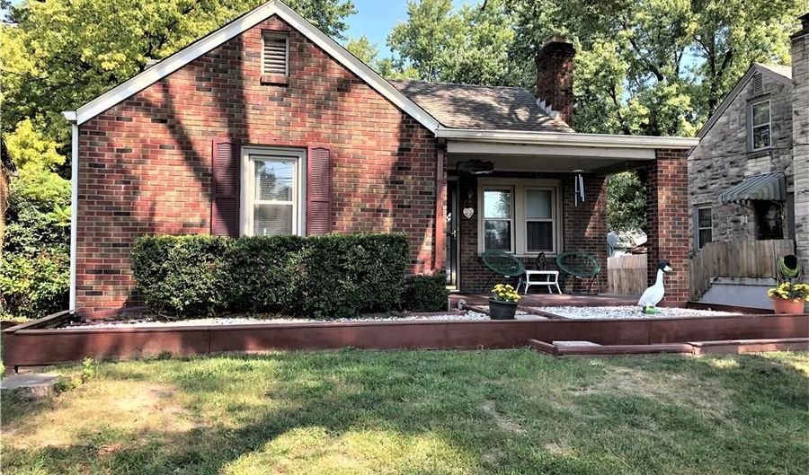 610 W Hanna Ave, Indianapolis, IN 46217 - 2 Beds, 2 Bath