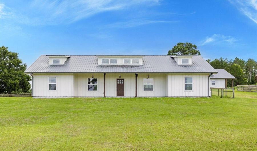 13009 NW 123RD Pl, Alachua, FL 32615 - 3 Beds, 3 Bath