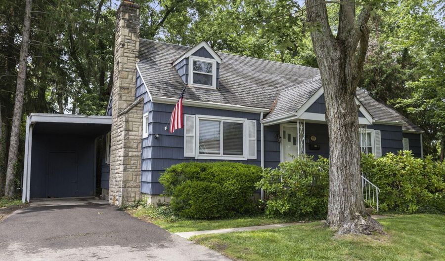 237 Maple Dr, Columbus, OH 43228 - 3 Beds, 1 Bath