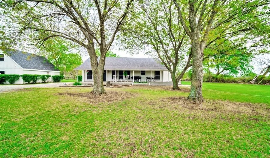 10602 Whiterock Trl, Anna, TX 75409 - 2 Beds, 2 Bath